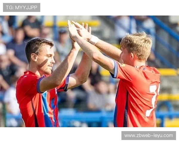 欧会杯最新动态：热门球队争锋，晋级之路紧张激烈