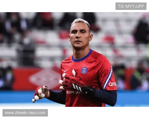 库尔图瓦蓝桥岁月回望：从天才门将到冠军基石